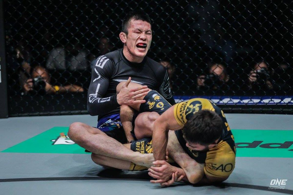 Thế lực nào tại ONE Featherweight có thể soán ngôi của Martin Nguyễn?